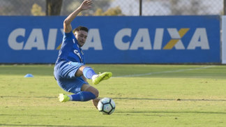 Por qualidade e visão de jogo, Robinho é confirmado para decisão Robinho foi confirmado no time titular contra o Grêmio