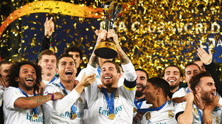 Após conquista do Mundial de Clubes, Real Madrid tem o melhor ano de sua história Real Madrid Levanta Troféu Mundial de Clubes Tom Dulat 16/12/2017