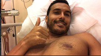 Após sofrer concussão, Pedro passa noite no hospital e deixa tour asiático do Chelsea Pedro Rodríguez postou uma foto e uma mensagem no Twitter