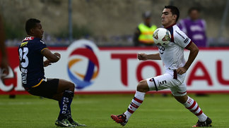 Arce convoca meia experiente para substituir jogador suspenso no Paraguai Miguel Paniagua