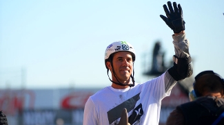 Presidente renuncia e Bob Burnquist se candidata ao comando da Confederação Brasileira de Skate Bob Burnquist fica com o bronze mesmo depois de cair de cara na Megarrampa