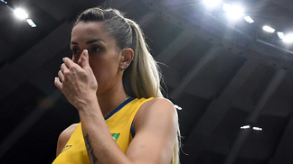 Zé Roberto conta com Thaísa de volta na seleção: ‘Está nos nossos planos’ Thaísa tem acordo fechado para defender o Hinode Barueri, time de Zé Roberto