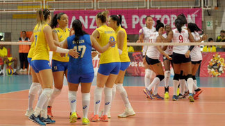 Brasil arrasa Venezuela e segue invicto no Sul-Americano de vôlei Seleção feminina bateu a Venezuela por 3 sets a 0