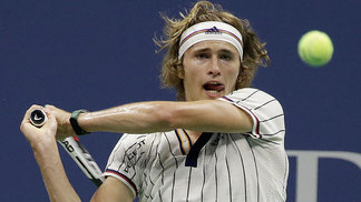 'Não existe perfeição no tênis, ao menos que falemos de Federer', diz Zverev Zverev perdeu por 3 sets a 1 nesta quarta-feira