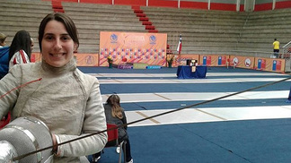 Ela resistiu a Chernobyl, virou atleta no Brasil, se descobriu ambidestra por acaso e agora vê Olimpíada longe: ‘sem legado’ Karina Lakerbai é dez vezes campeã brasileira de esgrima no sabre