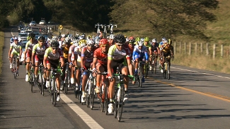 Quinta edição do Tour do Rio tem novidades | Bike é Legal No ano passado, o colombiano Oscar Sevilla (frente) foi o grande campeão