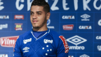Com Messidoro, Mano relaciona 22 para jogo contra o Sport Alexis Messidoro ainda não estreou pelo Cruzeiro