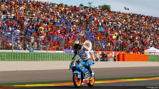 Vettel vence Corrida dos Campeões após homenagem a Schumacher Motovelocidade Moto3 Alex Marquez campeão 09/11/2014 Valencia