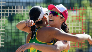 Ágatha/Duda supera dupla suíça e estreia com vitória no Finals A dupla Ágatha/Duda venceu na estreia do Finals