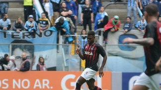 Wanderson destaca o entrosamento geral no Atlético-PR Defensor rubro-negro exaltou o trabalho de seu treinador