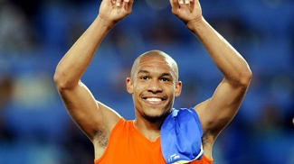 Milan confirma a contratação de De Jong, ex-City, 'melhor estrangeiro que chegou à Itália neste verão' Nigel de Jong estava no City desde 2009 e agora atuará no Milan