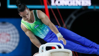 Caio Souza fica em 15º, e chinês fatura o ouro no Mundial de ginástica Queda no cavalo com alças foi determinante para resultado de Caio Souza