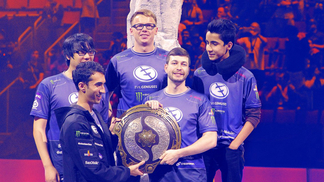 De jogadas incríveis a quebra de recordes, The International chega à sua 7ª edição; relembre Evil Geniuses levanta o Aegis do International 5
