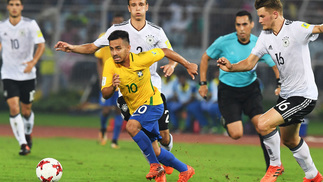 De virada, Brasil vence Alemanha e vai à semifinal do Mundial sub-17 Brasil venceu a Alemanha de virada