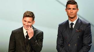 Com Messi e Ronaldo, como sempre, veja quem são os três finalistas de melhor da Uefa na temporada Messi e Cristiano Ronaldo concorrem prêmio de melhor de 2016/17 da Uefa