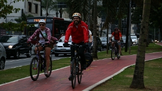 De Bike ao Trabalho: Café da manhã dos ciclistas | Bike é Legal De Bike ao Trabalho, dia 9 de maio