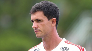 Flamengo não vai efetivar Barbieri agora e cria 'blindagem' para seu futuro no clube Maurício Barbieri assumiu comando interino do Fla