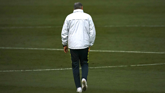 A Copa do mundo está chegando. Não se esqueçam de nós. Tite em treino na Granja Comary