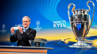 Jornais espanhóis lamentam rivais dos clubes do país na Champions: 'Sorteio venenoso, que 'sorte'...' Uefa Champions League Troféu Sorteio 11/12/2017