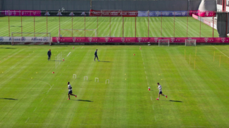 Bundesliga pretende voltar em maio com diversas restrições Bayern voltou aos treinos nesta segunda
