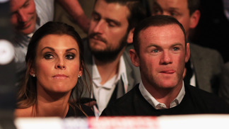 Grávida, mulher pede a Rooney que tire período sabático para 'resolver casamento' Esposa de Rooney teria dado ultimato a ele