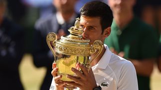 Djokovic venceu em Wimbledon e trouxe velha discussão à tona Djokovic venceu Wimbledon em 2018