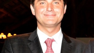 Como entender o endividamento do Internacional? O vice-presidente de administração do Inter, Alexandre Barcellos
