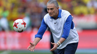Vale para o ego: com 2 vitórias, Brasil de Tite será melhor em 12 jogos do que qualquer rival em 18 Tite durante o jogo contra a Colômbia