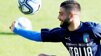 Seleção da Itália moderniza e muda escudo; veja como ficou Insigne Treino Italia 02/10/2017