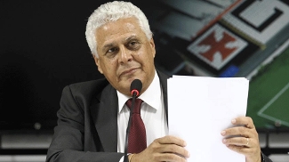 De Neto a Zico: Os muitos ídolos que deram errado, e os poucos que deram certo, como cartolas Roberto Dinamite é presidente do Vasco desde 2008 e deputado, de maneira consecutiva, desde 2003