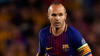 Iniesta sente lesão e está fora da próxima partida do Barcelona Iniesta é o 'pivô' do novo mal-estar no Barcelona