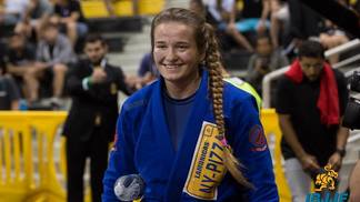 Dominyka Obenelyte revela depressão e faz críticas à Federação e cenário atual do jiu-jitsu Dominyka no Mundial de 2016, onde foi campeã