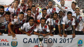 River deve passar Boca e assumir ponta do ranking da Conmebol; veja se seu time melhorou ou piorou Jogadores do River Plate comemoram a conquista da Copa Argentina 2017