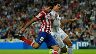 Dois brasileiros figuram em lista de 50 nomes mais odiados do futebol Diego Costa e Pepe, durante disputa em clássico entre Atlético e Real de 2013