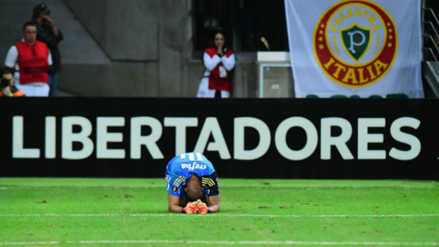 Jailson lamenta a desclassificação do Palmeiras na Libertadores Jailson lamenta a desclassificação do Palmeiras na Libertadores