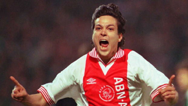 Jari Litmanen teve grande sucesso defendendo o Ajax Jari Litmanen teve grande sucesso defendendo o Ajax