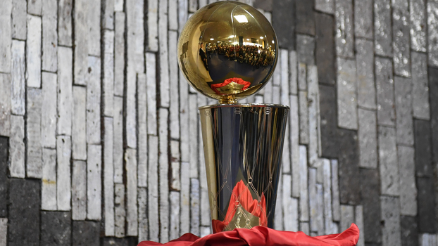 Quem ficará com o Larry O'Brien? Quem ficará com o Larry O'Brien?