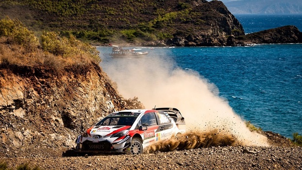 Ott Tanak / Martin Jarveoja (Toyota Yaris WRC) Ott Tanak / Martin Jarveoja (Toyota Yaris WRC)