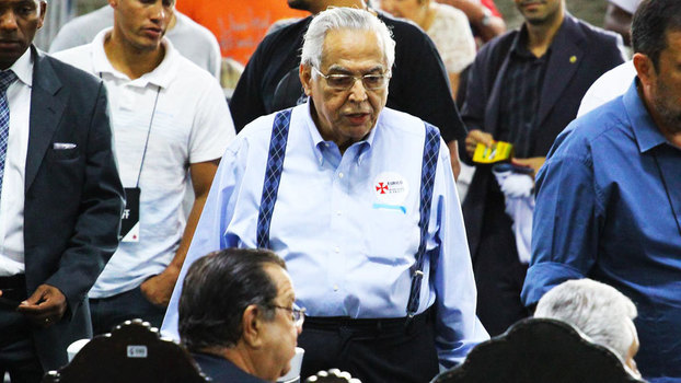 Eurico Miranda em eleição do Vasco Eurico Miranda em eleição do Vasco