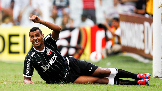 Dívida de R$ 420 mil por campeão da Libertadores faz Corinthians ser acionado na Justiça pela 10ª vez em 2017