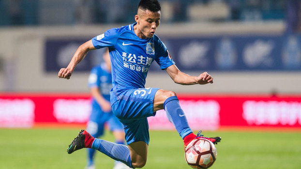 Chen Zhizhao se destacou em vitória do Guanghzou R&F Chen Zhizhao se destacou em vitória do Guanghzou R&F