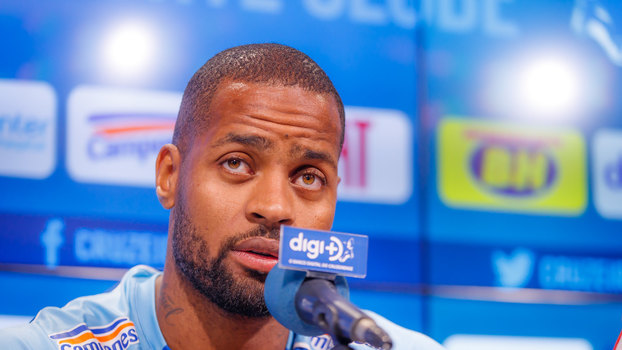 Dedé em entrevista coletiva no Cruzeiro Dedé em entrevista coletiva no Cruzeiro