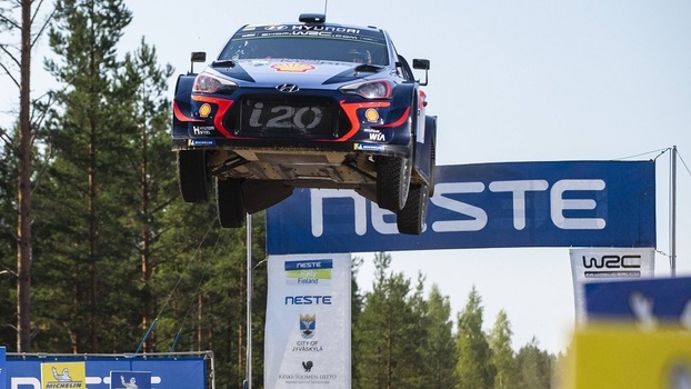 Thierry Neuville / Nicolas Gilsoul (Hyundai i20 Coupe WRC) Thierry Neuville / Nicolas Gilsoul (Hyundai i20 Coupe WRC)