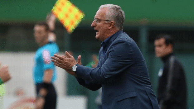 Dorival está preocupado com o momento do time Dorival está preocupado com o momento do time