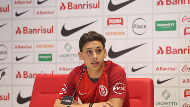 Martin Sarrafiore já foi apresentado pelo Internacional Martin Sarrafiore já foi apresentado pelo Internacional