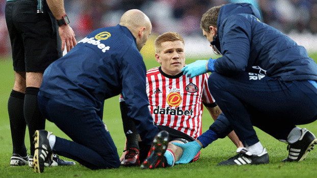 Duncan Watmore, do Sunderland, sofreu sua segunda grave lesão aos 23 anos Duncan Watmore, do Sunderland, sofreu sua segunda grave lesão aos 23 anos