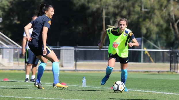 Seleção Brasileira de Futebol Feminino em treino na Austrália