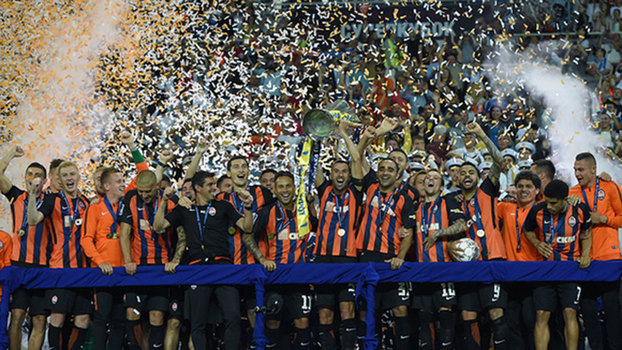 Jogadores do Shakhtar comemoram título da Supercopa da Ucrânia Jogadores do Shakhtar comemoram título da Supercopa da Ucrânia