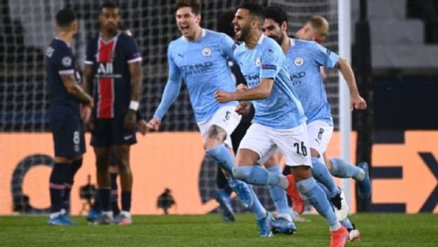 Mahrez comemora gol da virada do City Mahrez comemora gol da virada do City