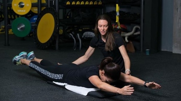 Fabiana Murer trabalha como fisioterapeuta em seu Instituto, o INSPORT